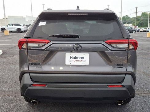 Certified 2022 Toyota RAV4 XLE w/ Convenience Package AWD/4WD image 6