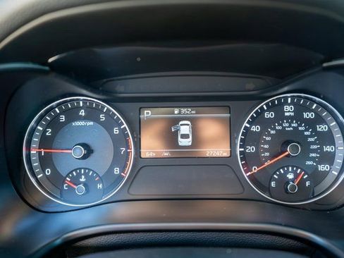 Used 2023 Kia Forte LXS image 18