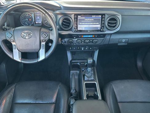 Used 2020 Toyota Tacoma TRD Off-Road w/ TRD Premium Off Road Package image 15