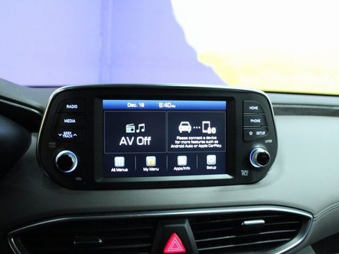 Used 2020 Hyundai Santa Fe SE image 18