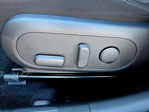 Certified 2025 Hyundai Kona SEL image 23