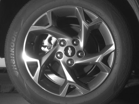 Used 2025 Chevrolet Trax LT w/ LT Convenience Package image 15