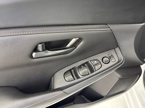 Certified 2025 Nissan Sentra S FWD image 20