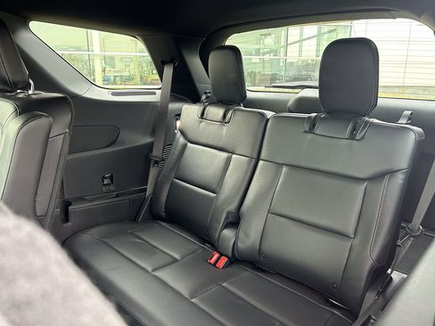 Used 2020 Ford Explorer XLT w/ Equipment Group 202A image 15