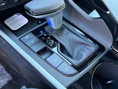 New 2026 Hyundai Elantra Limited w/ Cargo Package image 24