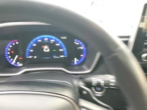 Used 2020 Toyota Corolla XSE image 27