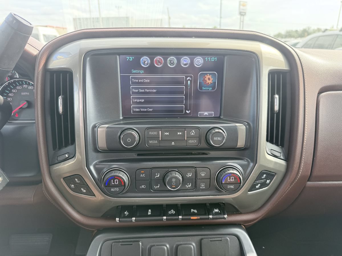 Used 2017 Chevrolet Silverado 1500 High Country AWD/4WD image 12