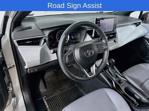 Used 2020 Toyota Corolla SE FWD image 19