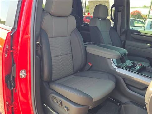 New 2026 Chevrolet Silverado 2500 ZR2 w/ LPO, Dark Essentials Package AWD/4WD image 15