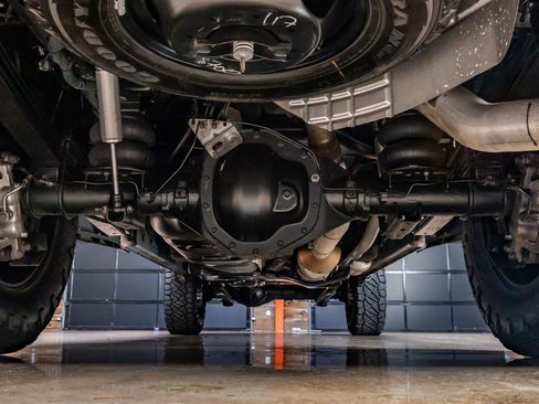 Used 2024 RAM 3500 Limited w/ Towing Technology Group image 15