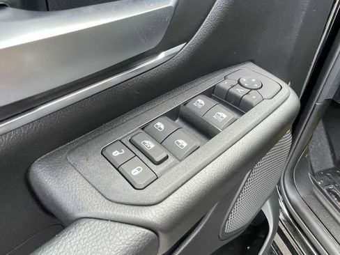 New 2025 RAM 1500 Big Horn AWD/4WD image 24