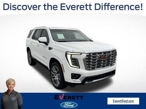 Used 2025 GMC Yukon Denali w/ Sun & Power Step Package AWD/4WD image 1