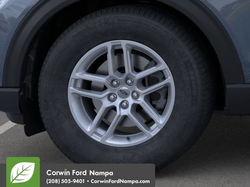 New 2026 Ford Explorer Active AWD/4WD image 19