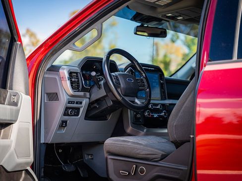 Used 2021 Ford F150 XLT w/ Equipment Group 302A High image 18