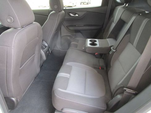 Used 2024 Chevrolet Blazer LT w/ Convenience Package FWD image 16