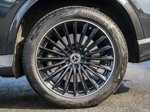 Used 2025 Mercedes-Benz GLC 350e 4MATIC image 20