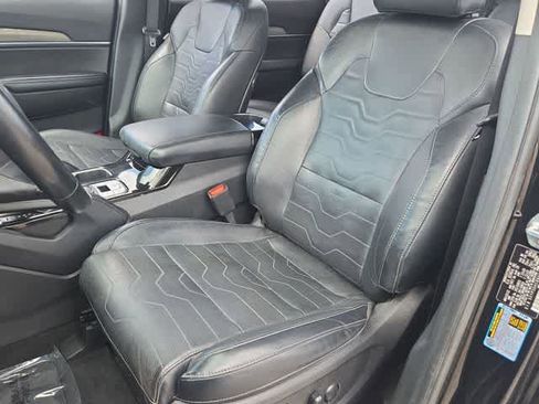Used 2022 Kia Telluride SX w/ SX Prestige Package AWD/4WD image 18