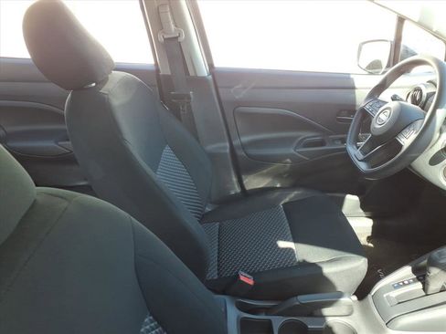 Used 2024 Nissan Versa S w/ S Plus Package image 9