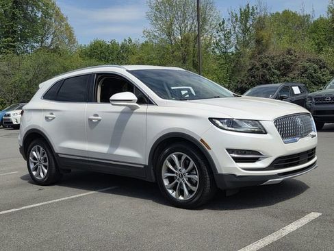 Used 2019 Lincoln MKC Select w/ Select Plus Package FWD image 4