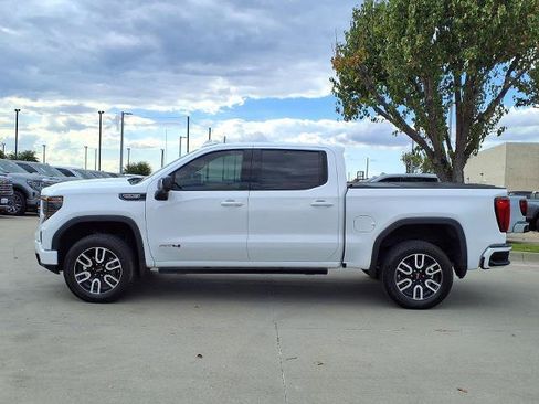 Used 2024 GMC Sierra 1500 AT4 w/ Technology Package AWD/4WD image 27