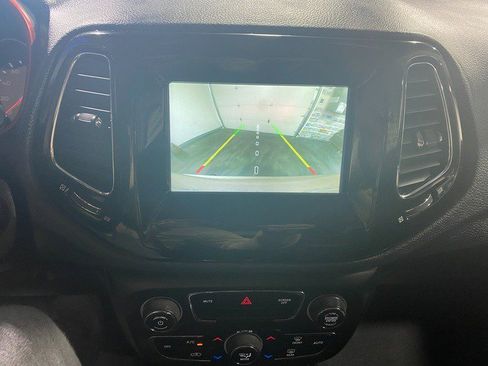 Used 2020 Jeep Compass Trailhawk image 22