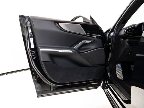 Certified 2024 Ferrari Purosangue image 28