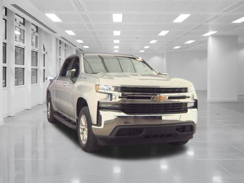 Used 2021 Chevrolet Silverado 1500 LT AWD/4WD image 3