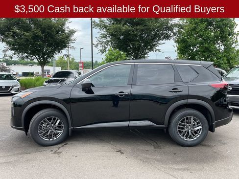 New 2026 Nissan Rogue S FWD image 4