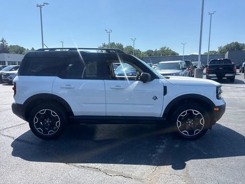 Used 2025 Ford Bronco Sport Outer Banks w/ Outer Banks Tech Package+ AWD/4WD image 6