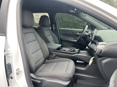 New 2026 Chevrolet Equinox LT image 33