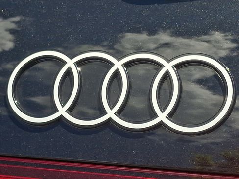 Certified 2025 Audi Q5 Prestige AWD/4WD image 30