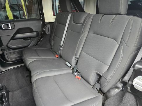 Used 2020 Jeep Wrangler Unlimited Sahara w/ Uconnect 4C Nav & Sound Group image 19