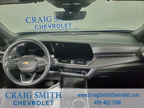 Used 2025 Chevrolet Equinox LT w/ Safety and Technology Package image 15