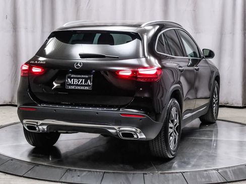 Used 2025 Mercedes-Benz GLA 250 image 4