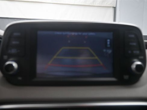 Used 2020 Hyundai Santa Fe SE AWD/4WD image 14
