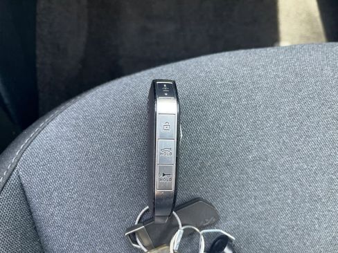 Used 2025 Kia K4 FWD image 21