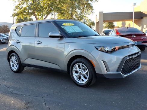 Used 2023 Kia Soul LX w/ Option Group 015 image 7