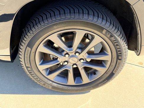 Used 2018 Jeep Grand Cherokee High Altitude image 10