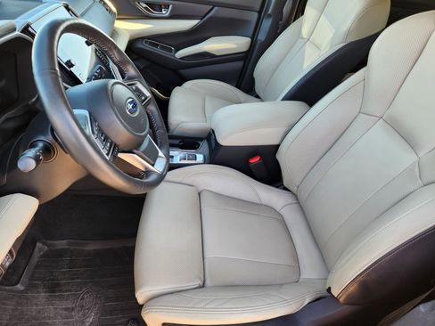 Used 2023 Subaru Ascent Limited w/ Technology Package image 13