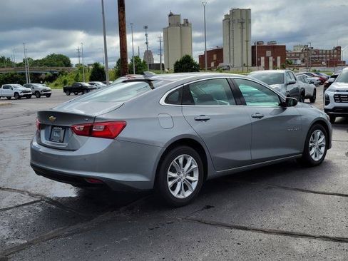 Used 2024 Chevrolet Malibu LT FWD image 2