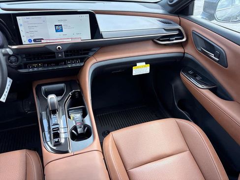 New 2026 Toyota Crown Signia AWD/4WD image 5