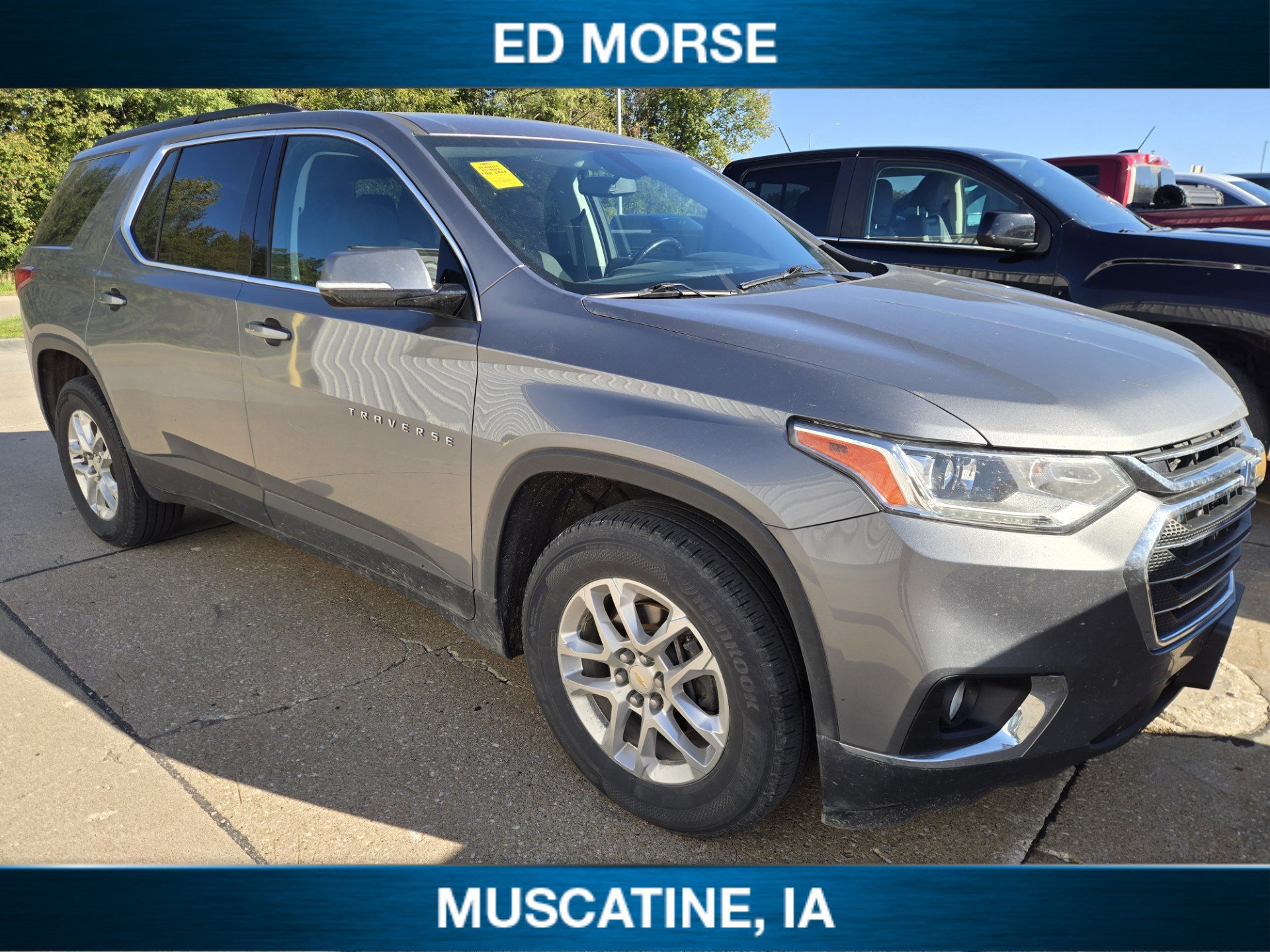 Used 2019 Chevrolet Traverse LT w/ LPO, Floor Liner Package AWD/4WD image 2