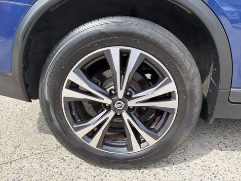 Used 2018 Nissan Rogue SL image 15