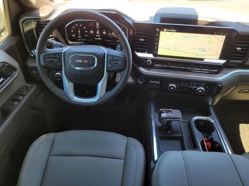 New 2026 GMC Sierra 1500 SLT AWD/4WD image 10