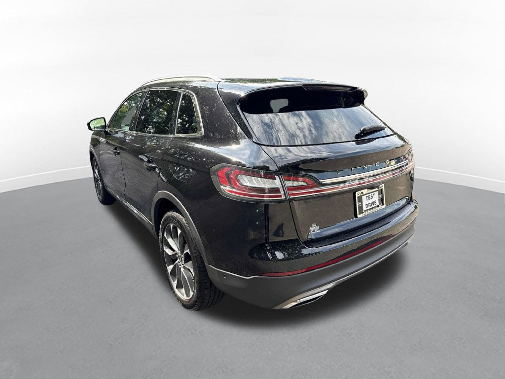 Used 2023 Lincoln Nautilus Reserve w/ Equipment Group 201A AWD/4WD image 8