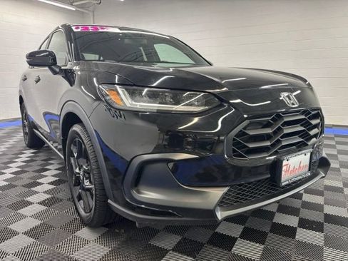 Used 2023 Honda HR-V Sport image 11