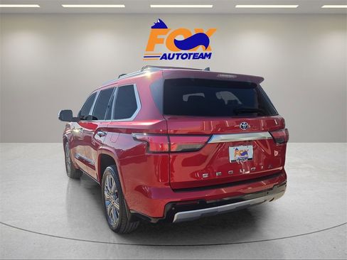 Used 2023 Toyota Sequoia Capstone image 3