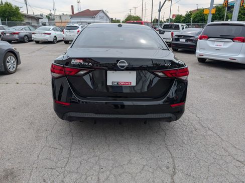 Used 2024 Nissan Sentra SV FWD image 7