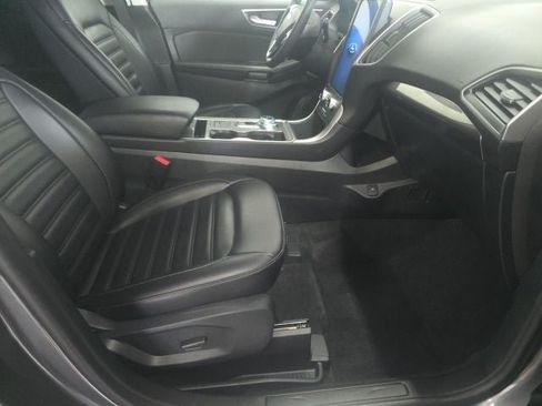 Used 2024 Ford Edge SEL w/ Convenience Package AWD/4WD image 3