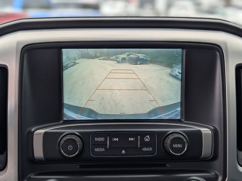 Used 2018 GMC Sierra 1500 SLE w/ SLE Value Package image 3